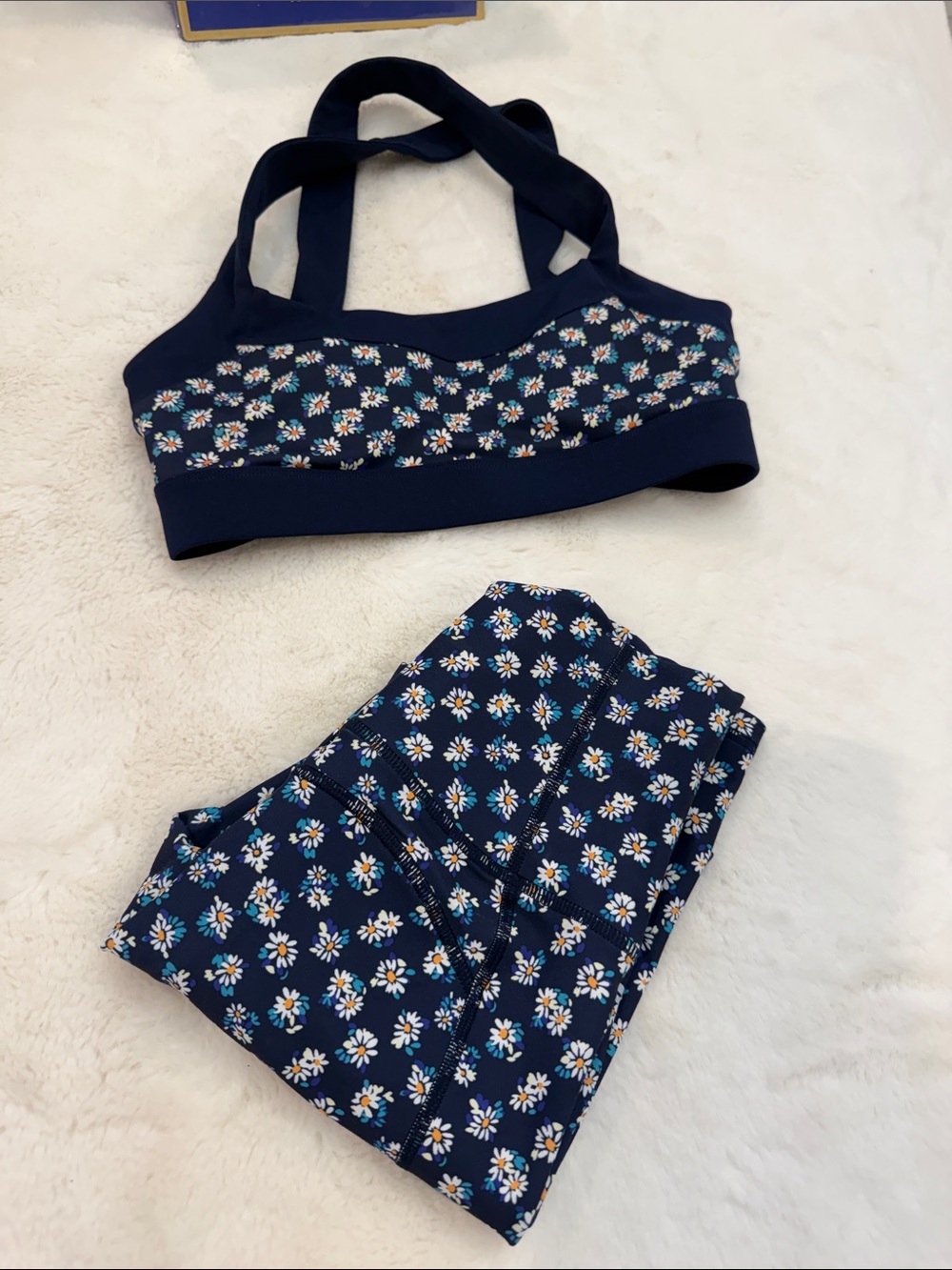 X-back removable pads Fabletics XS bra top daisy